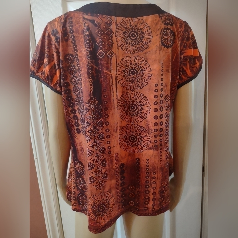 Cato women's size medium black and orange short sleeve blouse shirt top - Picture 5 of 6